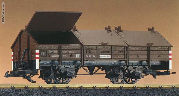 LGB Covered gondola of the DR 4111