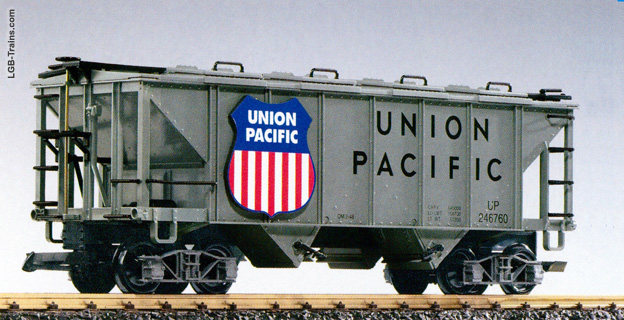 LGB UP Covered Hopper Car 46760